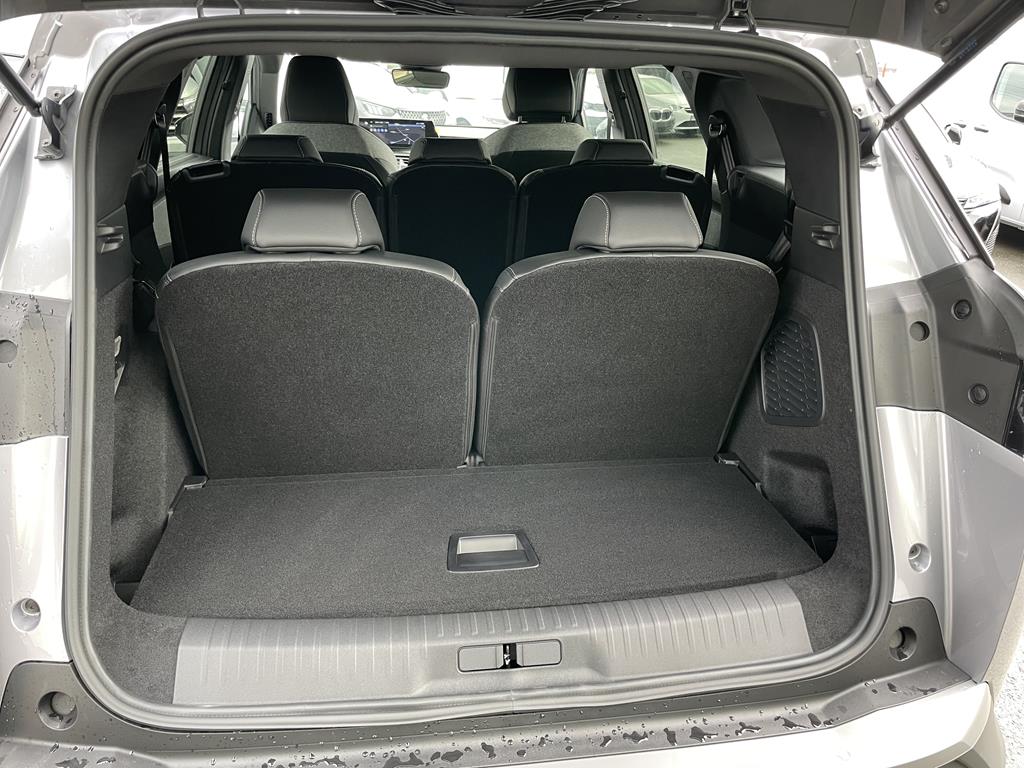 Image de Peugeot 5008 III MILD HYBRID 136 ALLURE E-DCS6