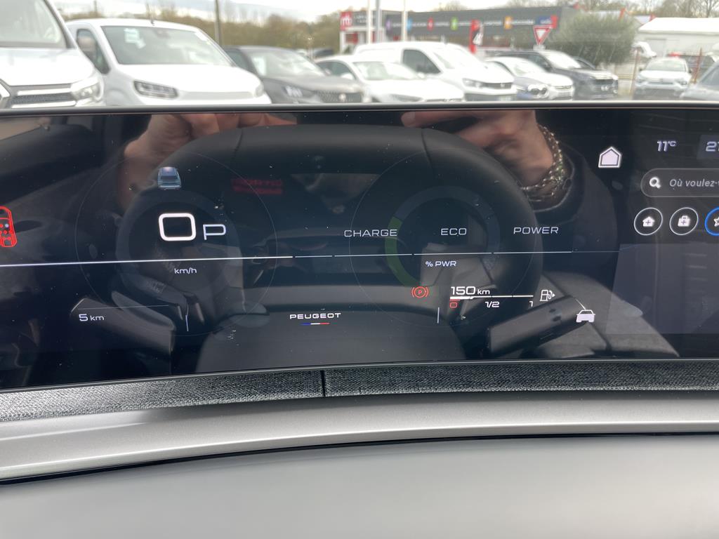 Image de Peugeot 5008 III MILD HYBRID 136 ALLURE E-DCS6