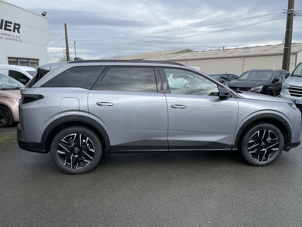 Image de Peugeot 5008 III MILD HYBRID 136 ALLURE E-DCS6