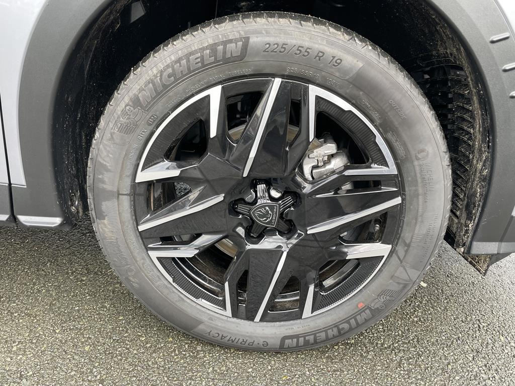 Image de Peugeot 5008 III MILD HYBRID 136 ALLURE E-DCS6