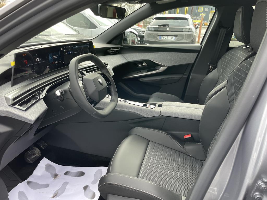 Image de Peugeot 5008 III MILD HYBRID 136 ALLURE E-DCS6
