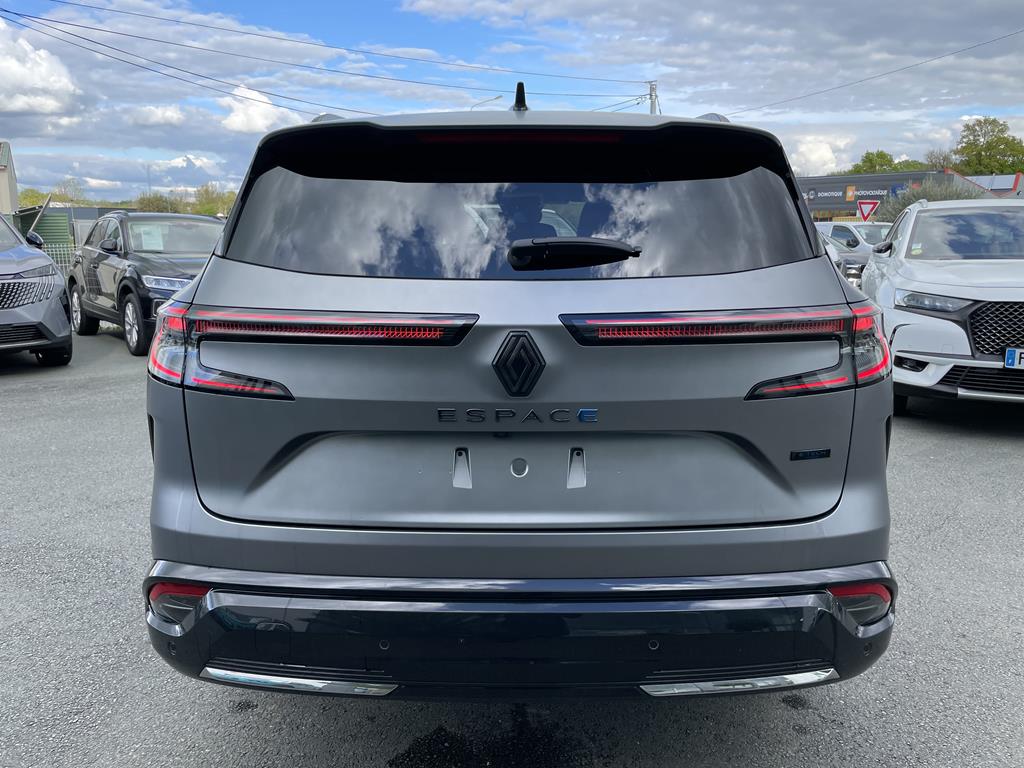 Image de Renault Espace 6 Esprit Alpine E-Tech Full Hybrid 200