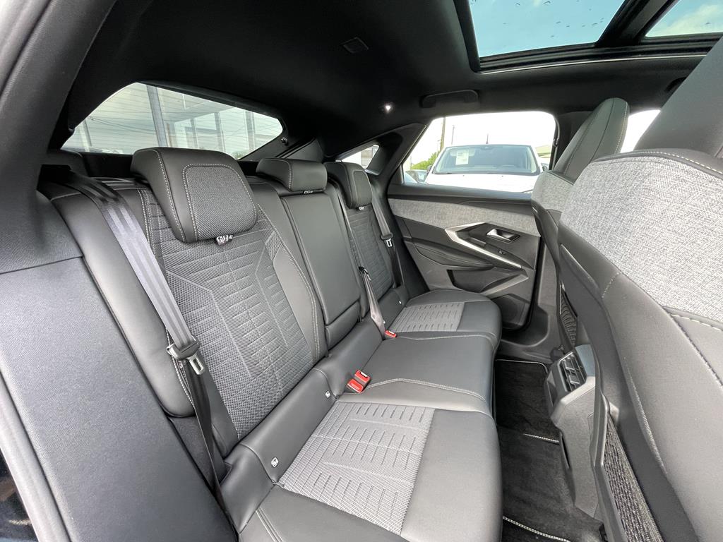 Image de Peugeot 3008 III GT HYBRID 136 e-DCS6