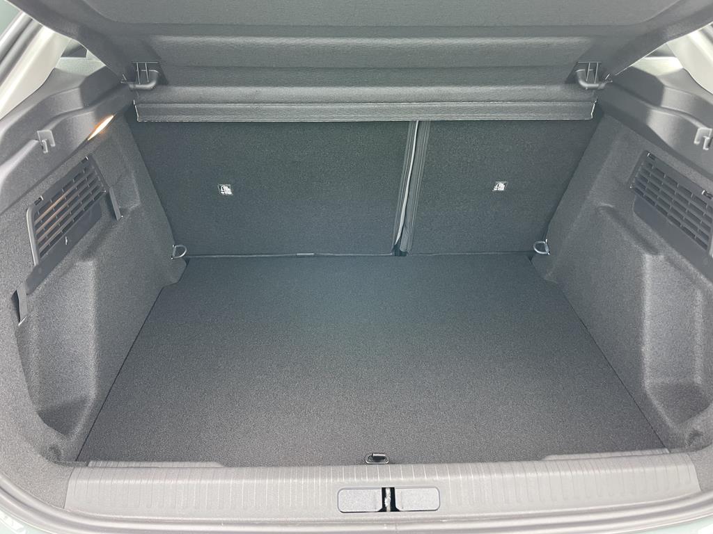 Image de Citroën C4 III Ph2 Plus Hybrid 136 e-DSC6