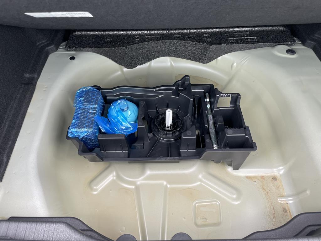 Image de Citroën C4 III Ph2 Plus Hybrid 136 e-DSC6