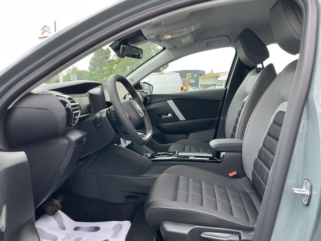 Image de Citroën C4 III Ph2 Plus Hybrid 136 e-DSC6