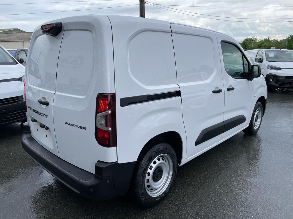 Image de Peugeot Partner FOURGON TAILLE M 650KG BLUEHDI 100