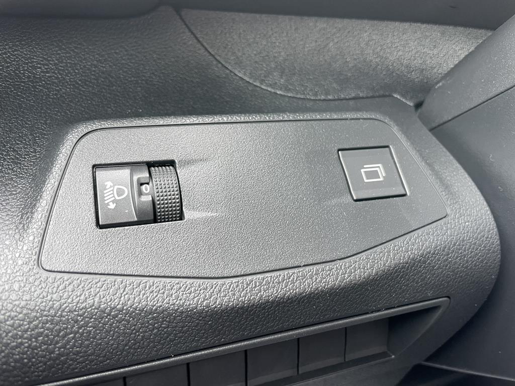 Image de Peugeot Partner FOURGON TAILLE M 650KG BLUEHDI 100