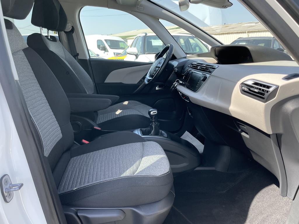 Image de Citroën Grand C4 SpaceTourer BlueHDI 130 Shine BVM6