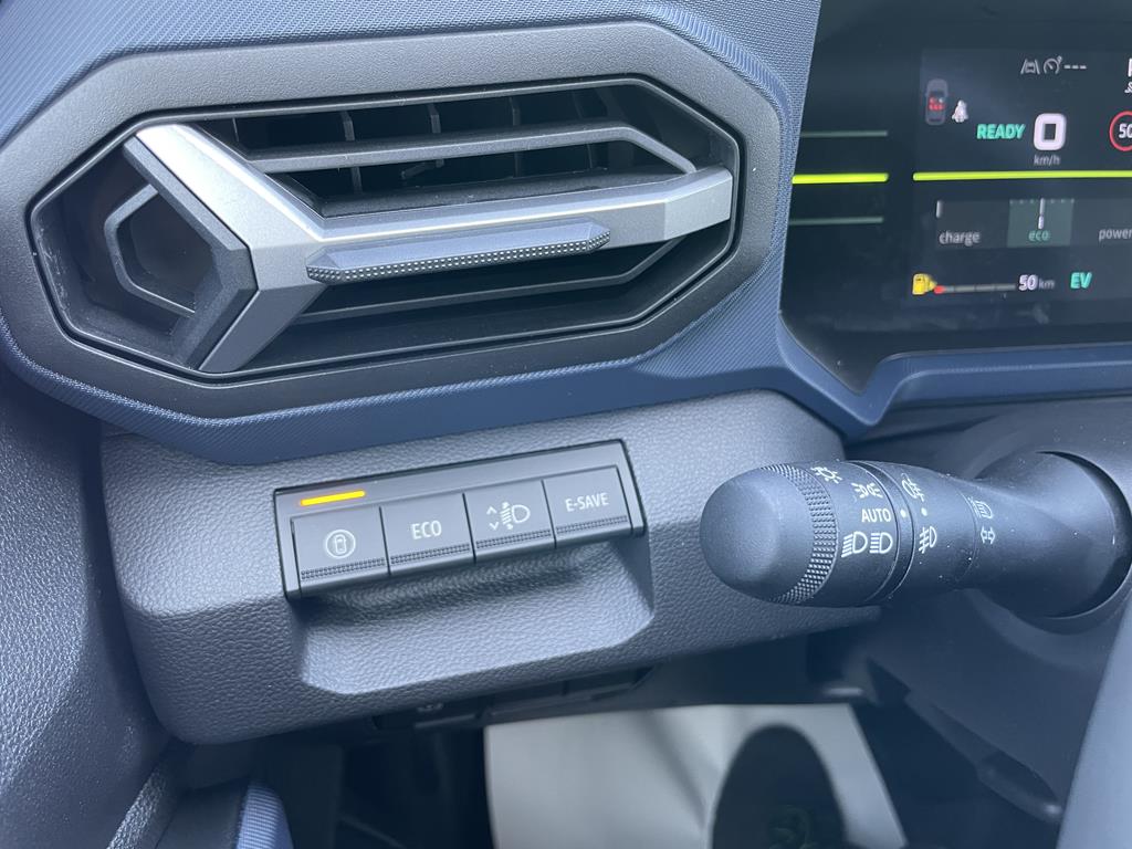 Image de Dacia Duster III Hybrid 140 BVA Journey 4×2