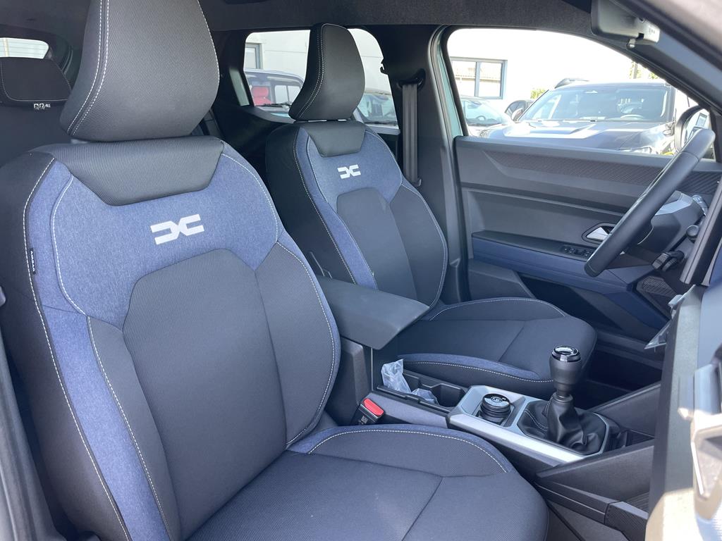 Image de Dacia Duster III TCE 130 4×4 Journey BVM6