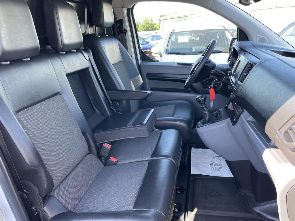 Image de Peugeot Expert Fourgon M BlueHDI 120 Premium BVM6