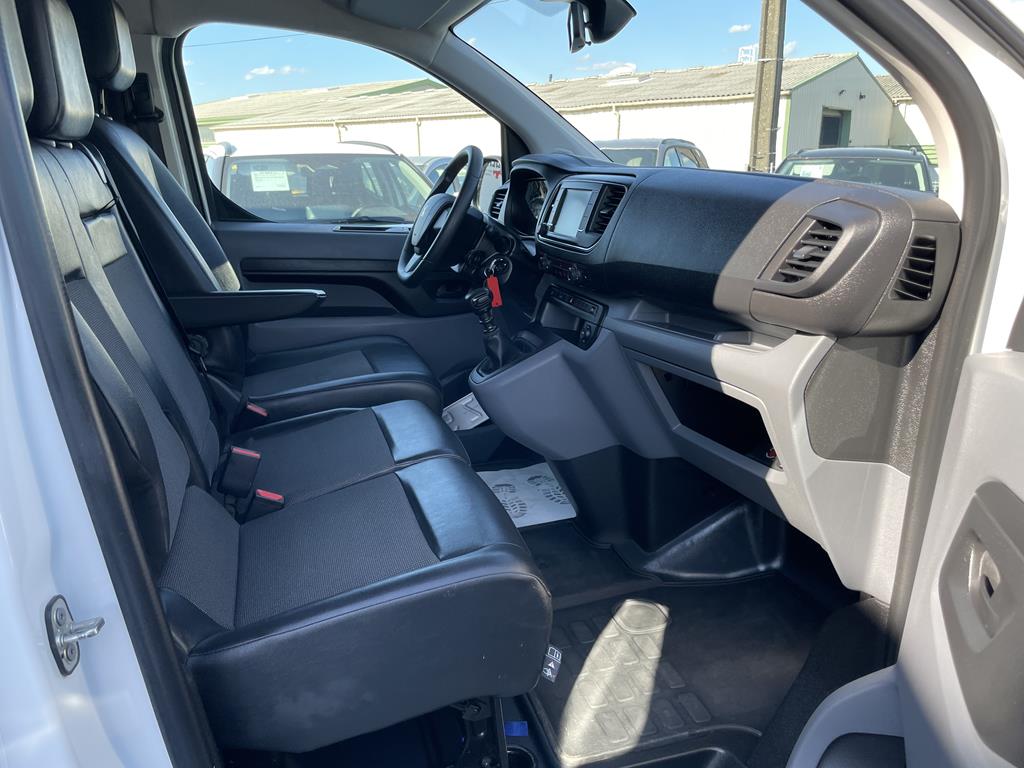 Image de Peugeot Expert Fourgon M BlueHDI 120 Premium BVM6