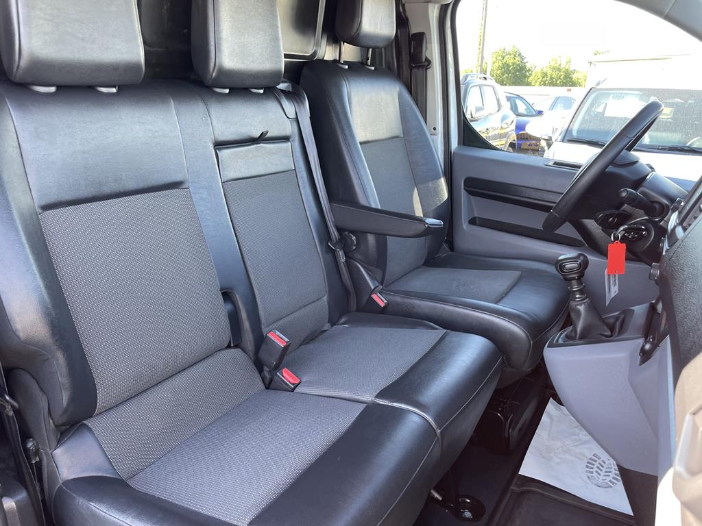 Image de Peugeot Expert Fourgon M BlueHDI 120 Premium BVM6